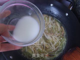青笋金针菇汤的做法步骤：15