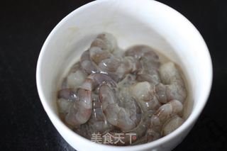 【茄汁虾仁蘑菇意面】的做法步骤：3
