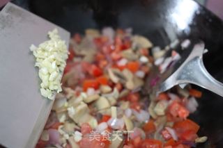 【茄汁虾仁蘑菇意面】的做法步骤：15