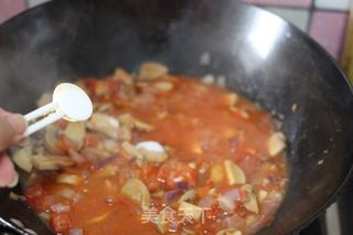 【茄汁虾仁蘑菇意面】的做法步骤：19