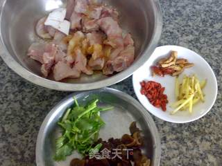 云杞蒸鳄鱼肉的做法步骤:5