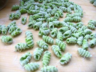 【史云生浓醇高汤试用报告】韭菜的别样风情——浓香韭菜麻食的做法步骤:8