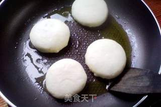 韭菜鸡蛋馅饼的做法步骤:9