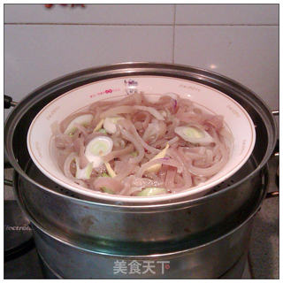 青叶碧玉*晶莹剔透-----水晶菠菜冻的做法步骤:4