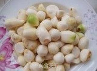”清新醇厚,好吃到掉渣“------〖耙豌豆and芋儿烩酥肉〗的做法步骤:3