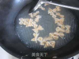 彩蝶骨汤面的做法步骤:22