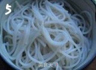 缘起于沙县---〖炒米线〗的做法步骤:5