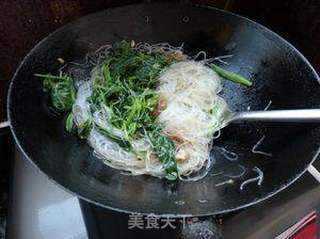 蚝油菠菜粉丝的做法步骤:7