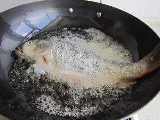 皮馕烧鲤鱼的做法步骤:5