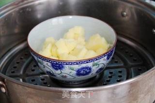 土豆泥紫菜卷的做法步骤:2