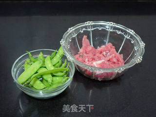 【荷兰豆炒肉片】的做法步骤：1