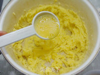 【抹茶蔓越莓饼干】忽觉青红入眼来的做法步骤:3