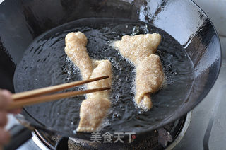 凉拌炸猪皮的做法步骤:2