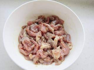 孜然洋葱肉丝的做法步骤:3