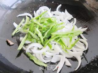 孜然洋葱肉丝的做法步骤:6