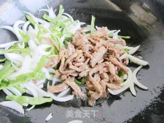 孜然洋葱肉丝的做法步骤:7
