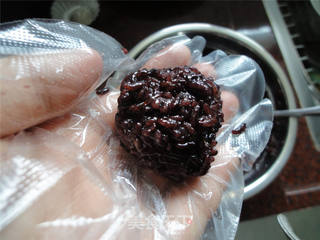黑糯米盏的做法步骤:6