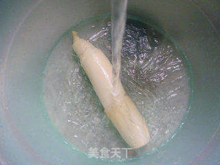 开洋茭白炒莴笋的做法步骤：4