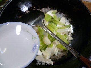开洋茭白炒莴笋的做法步骤：10