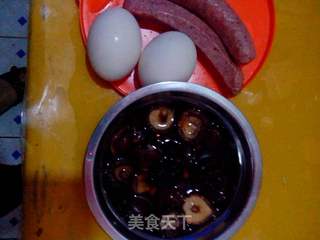 黑椒香菇炒蛋饭的做法步骤：1