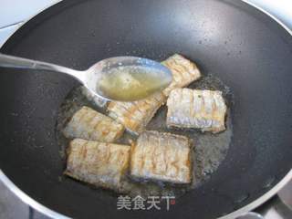 鲜美下饭好滋味:红烧带鱼的做法步骤:5