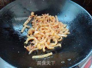 韭菜苔炒猪皮的做法步骤:5