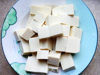 美味荠菜豆腐汤的做法步骤:3