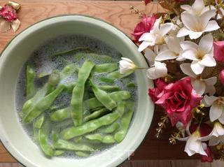 白果炖豆角的做法步骤：1