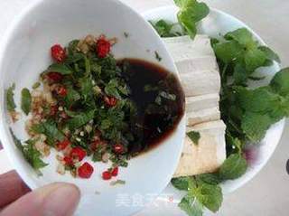 一口下去满齿留香——薄荷拌豆腐的做法步骤:6