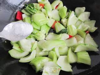 上海青炒腊肉的做法步骤:6