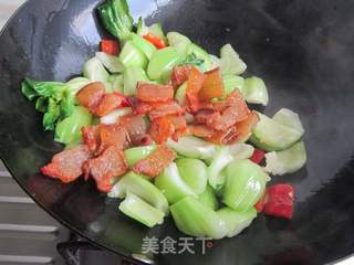 上海青炒腊肉的做法步骤:7