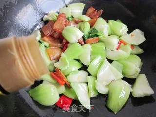 上海青炒腊肉的做法步骤:8