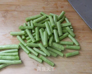 肉末豇豆的做法步骤：2