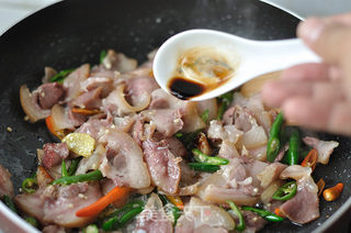 香辣猪头肉的做法步骤:6