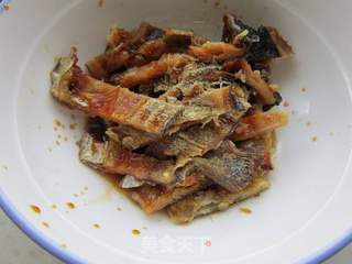 凉拌腊鱼的做法步骤：10