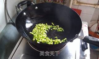 蒜苔蛋炒饭的做法步骤：4