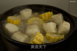 鲜醇营养安神清热健脾补肾的美味汤汁—玉米山药龙骨汤的做法步骤:8