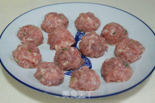 清纯鲜味肉丸子的做法步骤:3