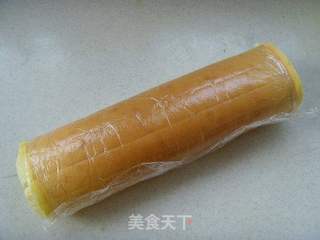 草莓季:酸酸甜甜---草莓蛋糕卷的做法步骤:15