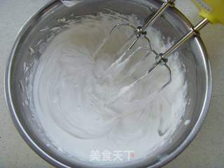 草莓季:酸酸甜甜---草莓蛋糕卷的做法步骤:13