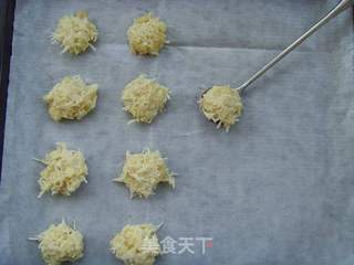 香蕉椰丝饼干的做法步骤:6