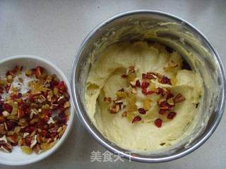什锦果干马芬的做法步骤：5