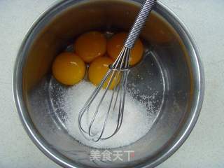 果酱蛋糕卷的做法步骤:2
