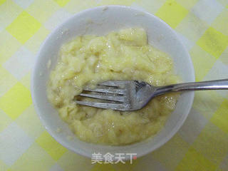 香蕉松饼的做法步骤:2
