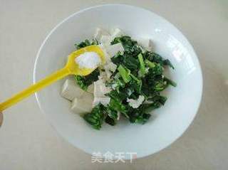 夏日清爽小菜来开胃——芹叶拌豆腐的做法步骤:6