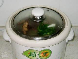灵芝猪骨汤的做法步骤:8