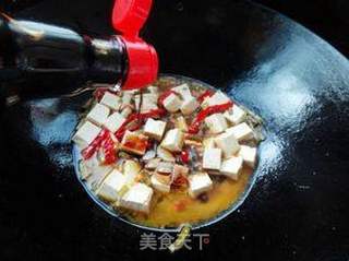 咸蒜苔烧豆腐的做法步骤:6