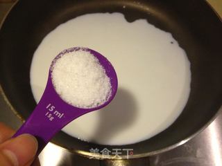 黑米薏仁奶冻的做法步骤:3