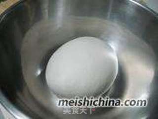 韭菜猪肉饺子的做法步骤:2