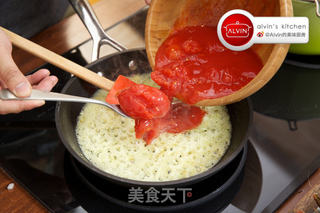 茄汁海鲜宽面的做法步骤:4